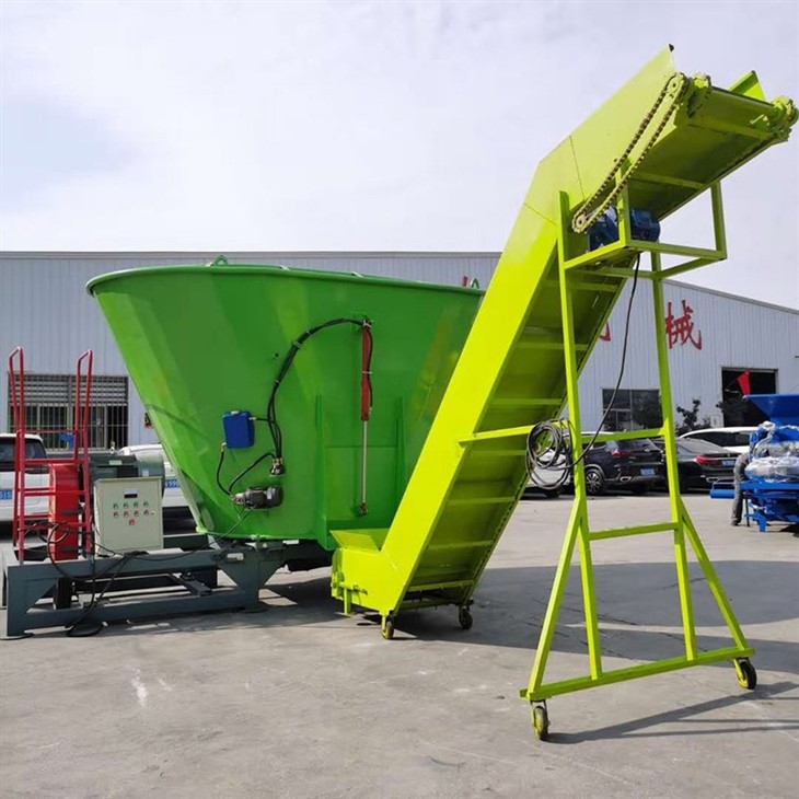 Silage Mixer